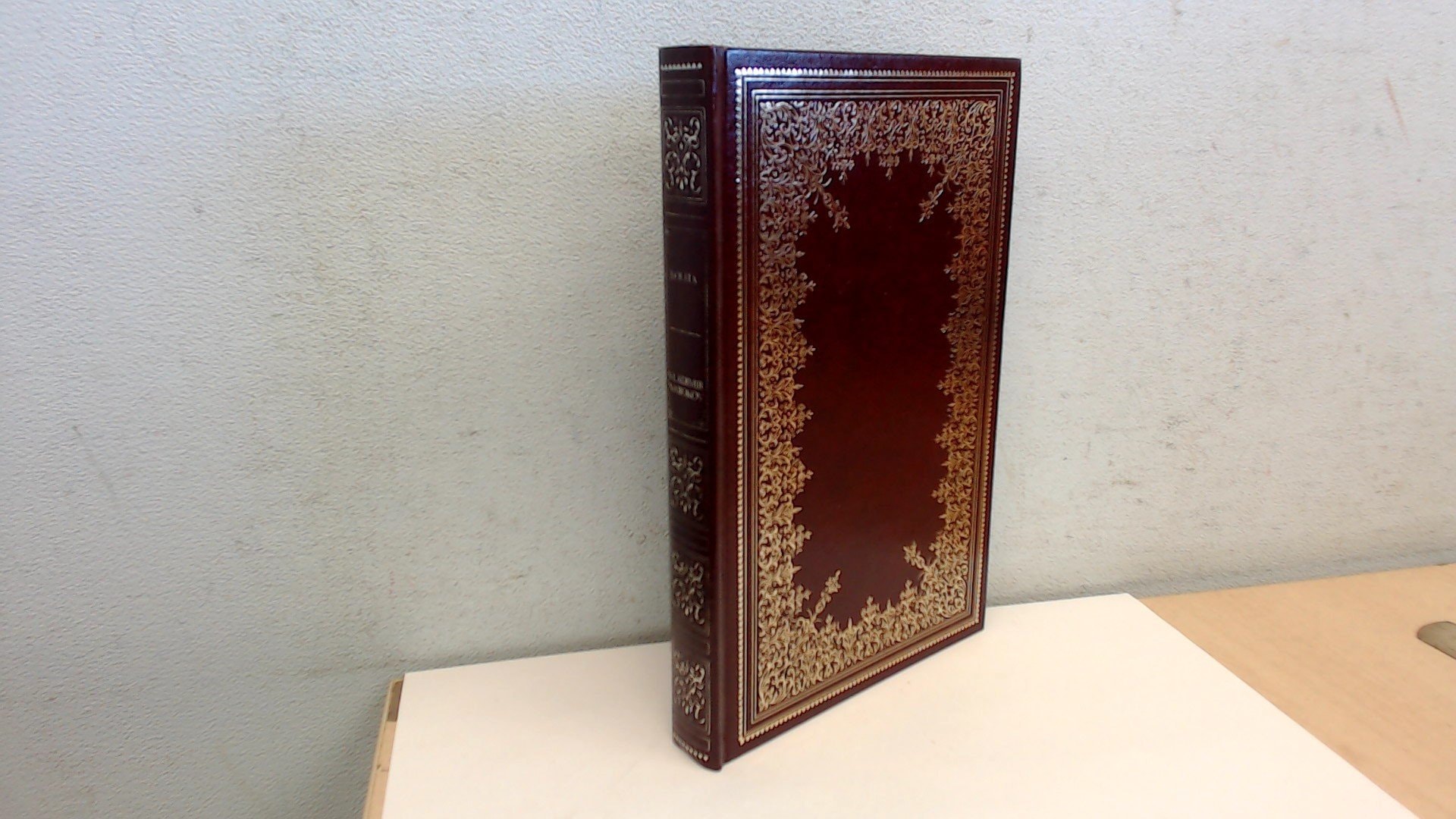 Five Novels : Lolita; The Gift; Invitation to a Beheading; King Queen Knave; Glory