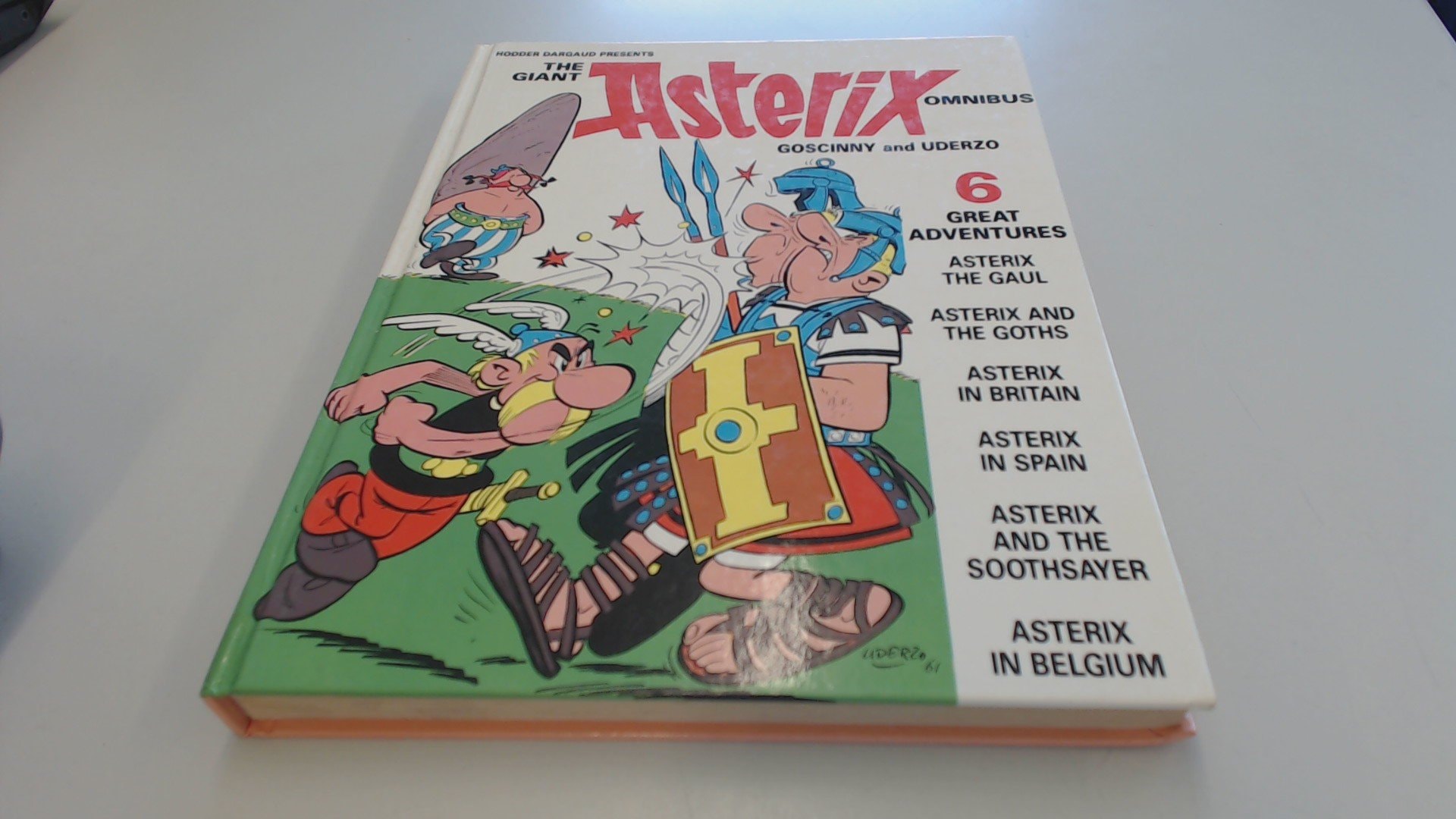 The Giant Asterix Omnibus