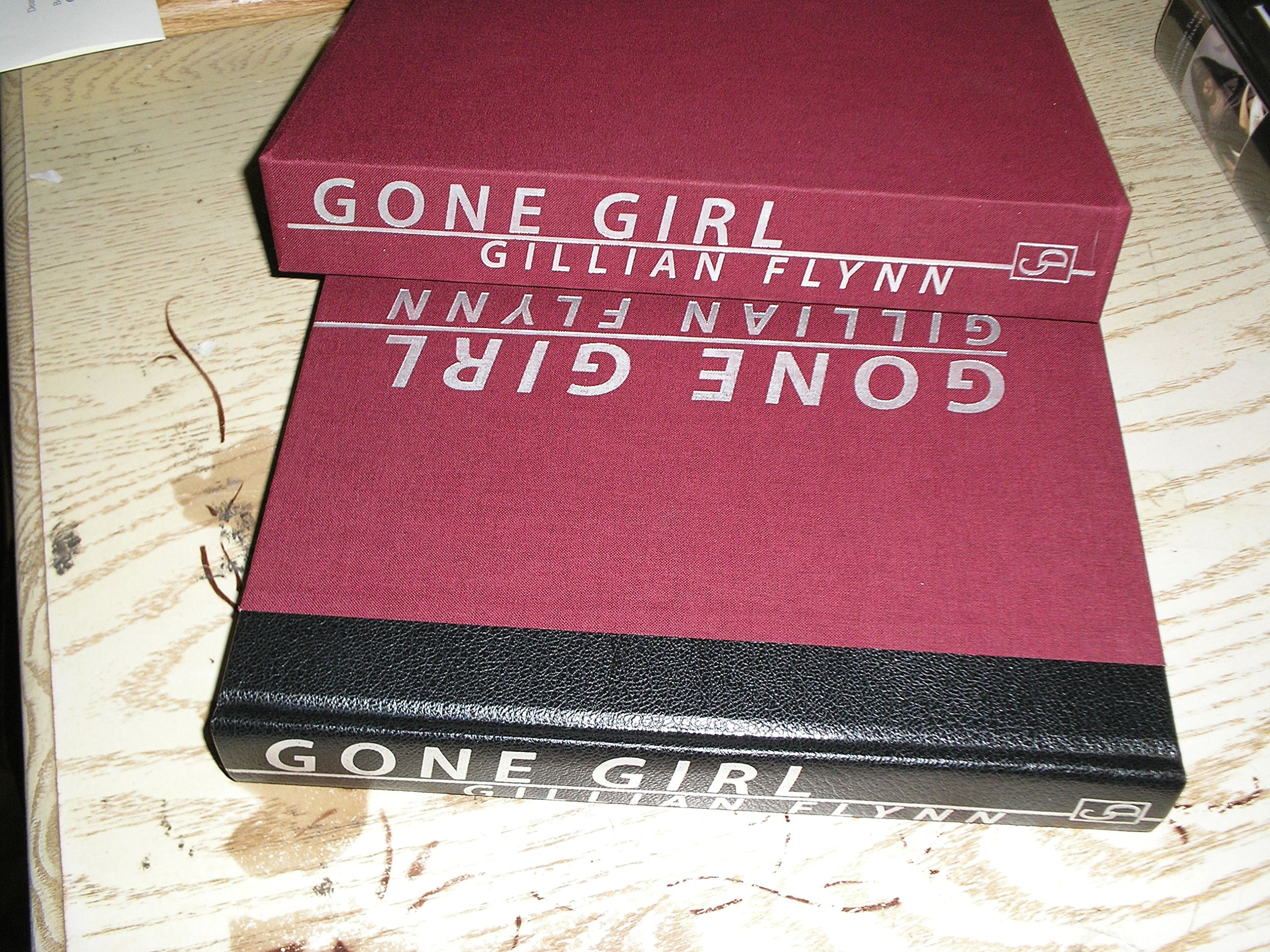 GONE GIRL: THE DELUXE SIGNED & SLIPCASED SPECIAL LIMITED EDITION