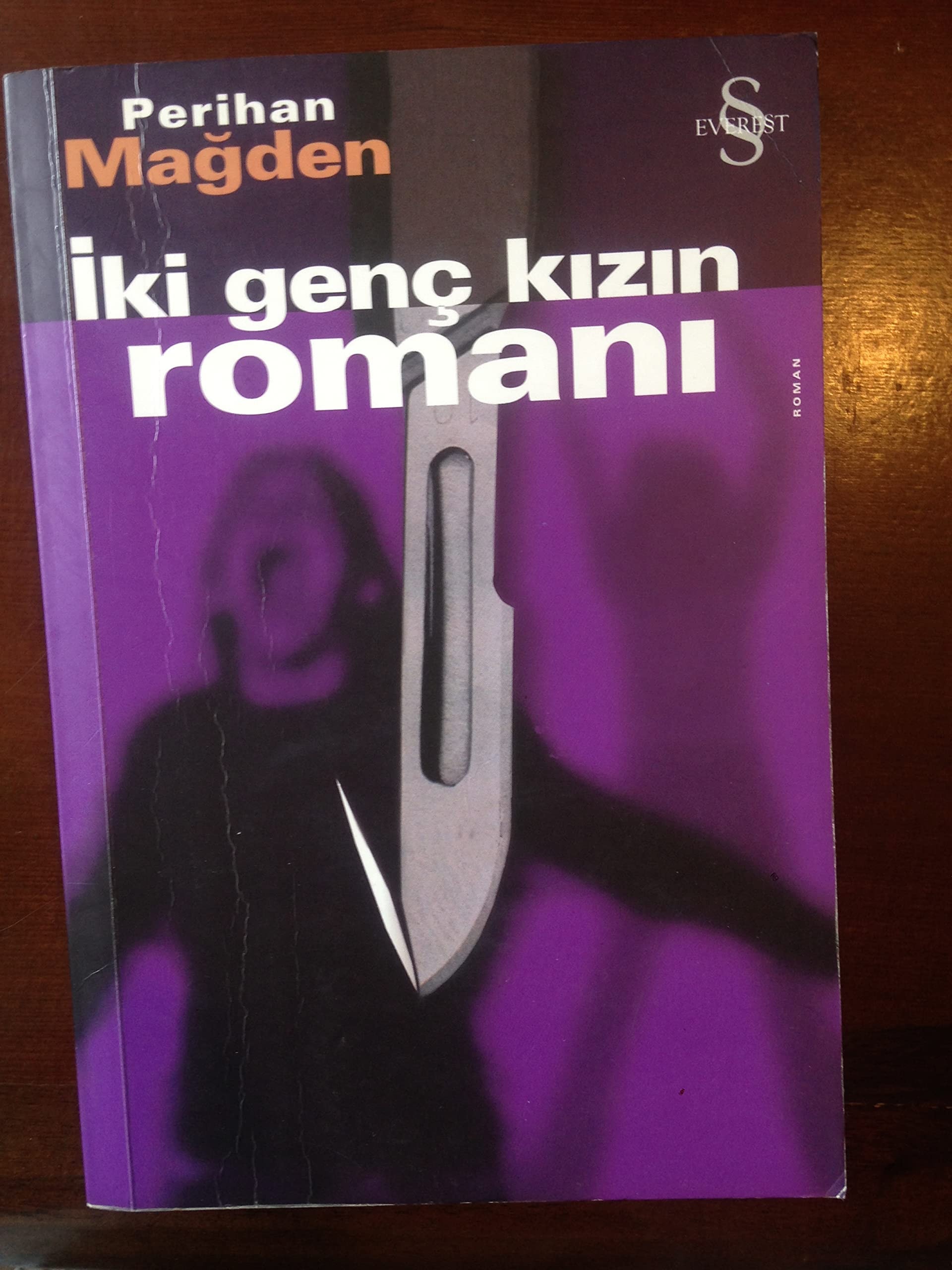 İki genç kızın romanı